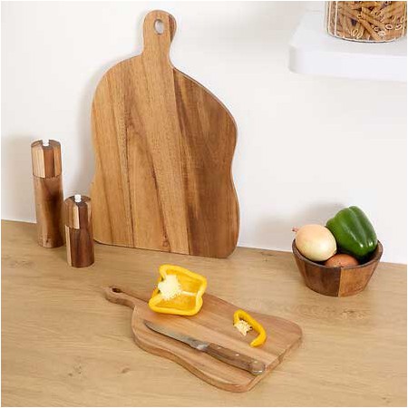 CUTTING BOARD 45X30 ACACIA 2